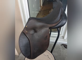 Vente d'une selle mixte. Éric Thomas