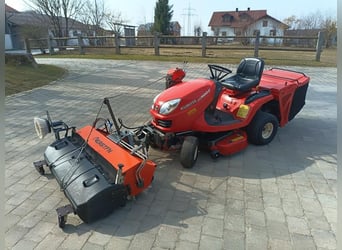 Kubota GR1600 tracteur de pelouse diesel avec balayeuse Kersten