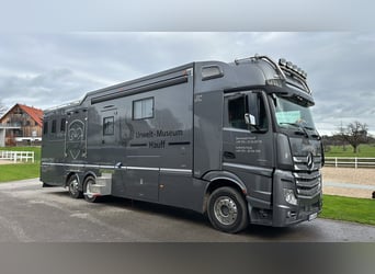 Pferdetransporter JL HighlineXXL DB2551 Actros Wohnmobilzulassung
