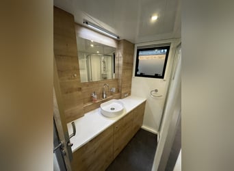 Pferdetransporter JL HighlineXXL DB2551 Actros Wohnmobilzulassung