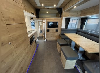 Pferdetransporter JL HighlineXXL DB2551 Actros Wohnmobilzulassung