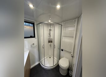 Pferdetransporter JL HighlineXXL DB2551 Actros Wohnmobilzulassung