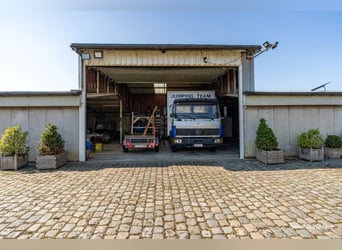 Hoogwaardig afgewerkte villa met stalgebouw en aanpalende weides op ca. 1,7 ha te Herenthout