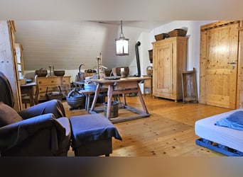 Privates Anwesen, ruhig im Grünen in Alleinlage gelegen, ideal für Pferde- und Naturfreunde