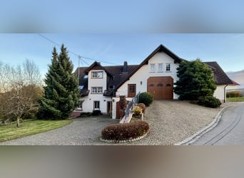 Propiedad ecuestre bien cuidada - 5.000 m², pista de arena y vistas a los Alpes | Cerca de Suiza | G