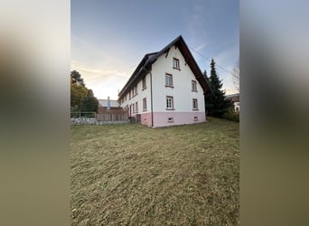 Propiedad ecuestre bien cuidada - 5.000 m², pista de arena y vistas a los Alpes | Cerca de Suiza | G