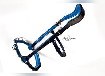 Cavesson francés de estilo barroco Lazypony, French baroque style cavesson Lazypony