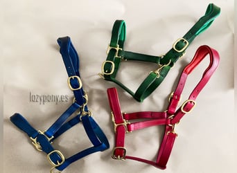 Anatomic leather horse halter Lazypony with two buckles, Cabezada cuadra anatómica Lazypony