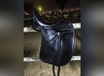 Montura de doma Equiline