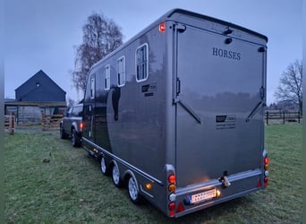 Exclusieve Equi-Trek Multi Treka 2/3 paardentrailer