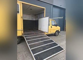 Carro de dos caballos. En los Países Bajos exento de impuestos de circulación, inspección técnica vá