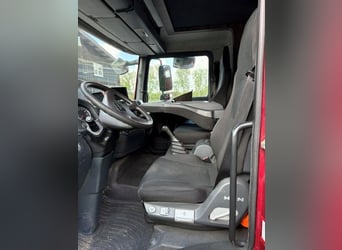 Transportador de 3 caballos con zona de vivienda, capacidad de 7,5 toneladas