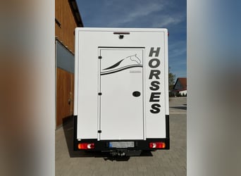 Renault Master con estructura multifuncional MSG-Stablehopper, transmisión automática, 3,5 toneladas