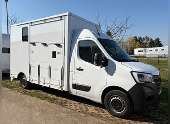 Nuevo transportador para 2 caballos