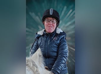 Suche eine Reitbeteiligung für (Sonntag)