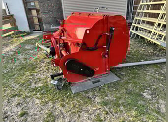 Professional mulcher with collection box for horse pastures (collects apples as well)