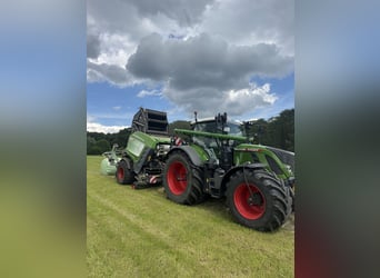 Hay, silage, and wrapping hay – premium feed from our own boarding stable