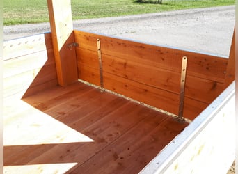 Stacking frames for square and round bales