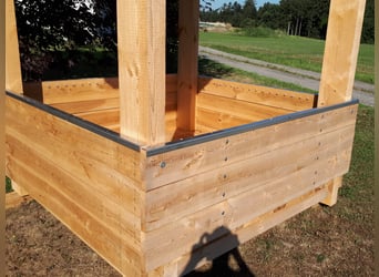 Stacking frames for square and round bales