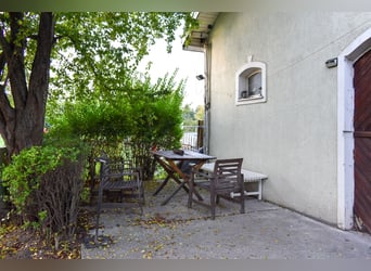Guesthouse with a horse stable for sale in the city of waters, Tata (Hungary)