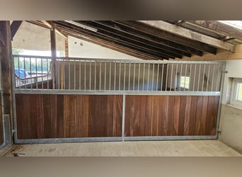 Custom-built horse stalls and accessories tailored to your wishes!