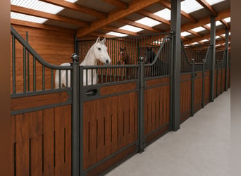 Indoor horse box – stable wall, front panel, and partition wall | complete stables