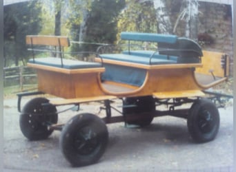 Beautiful two-horse pony carriage