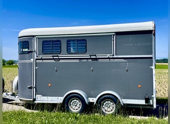 3-Horse Trailer by the premium brand Fautras Oblic +3 slant-load ramp