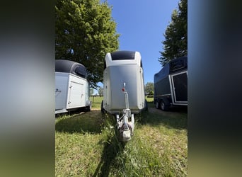 Careliner M / Premium Horse Trailer / Excellent Condition