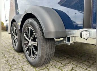 Humbaur Pferdeanhänger Pegasus Style 2700 S 2,7t Sattelkammer 100km/h Dark Blue