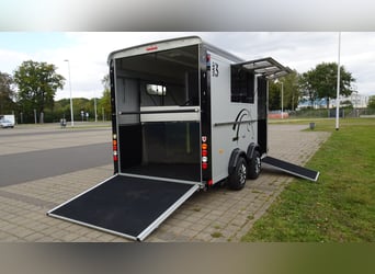 Cheval Liberte Horse Trailer Maxi 3 / 3 Horses / Pullmann 2 Axle / Black
