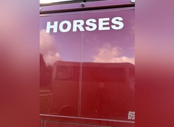 3-horse trailer with living quarters, 7.5 tons