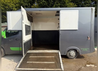 EQUIMARK Sport Horsebox Renault Master 3.5 Ton