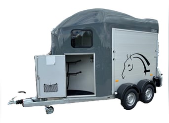 Liberté Origines Gold Horse Trailer with Tack Room