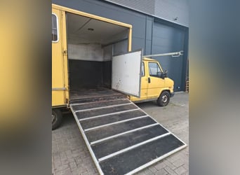 Two-horse carriage. In the Netherlands exempt from road tax; MOT valid until December 2027.