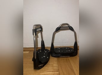 FREEJUMP AIR’S 0-30 RIDING STIRRUPS