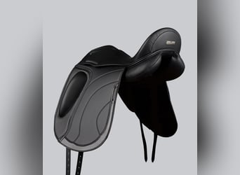 Montpellier Synthetic Dressage Saddle Black