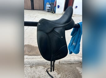 Wintec dressage saddle
