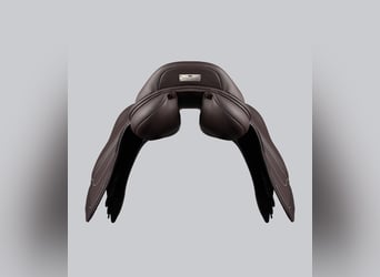 Antibes Synthetic Jump Saddle Dark Havana