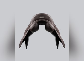 Bastia Synthetic Jump Saddle Dark Havana