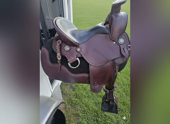 Crest Ridge wide western leather trail Saddle Wade model