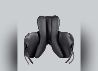 Rouen Synthetic Monoflap Cross Country Saddle Black