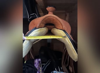 Westeren saddle from Tom Zajac saddlery 