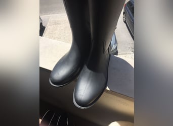 Decathlon boots for sale