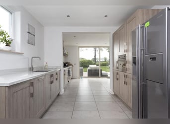 Complete equestrian accommodation located on a plot of 2 hectares in the outskirts