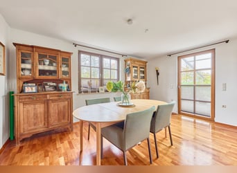 Equestrian facility in Hesse, Main-Kinzig-Kreis – secluded estate with riding hall, residential hous