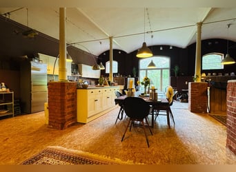 Pferdehof mit historischem Wohnensemble in der Mecklenburgischen Schweiz