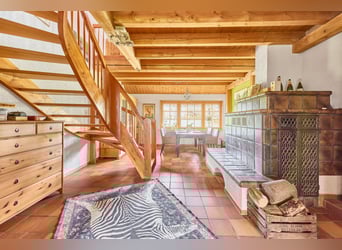 Reitanlage in Alleinlage im Main-Kinzig-Kreis zu verkaufen – mit großem Landhaus & Außenpool!