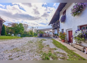 Reitanlage Landkreis Deggendorf – Bayerisches Landhaus mit Wohlfühlambiente und Außenpool!
