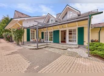 Repräsentatives Anwesen mit schickem Landhaus und privater Reitanlage in der Südwestpfalz!
